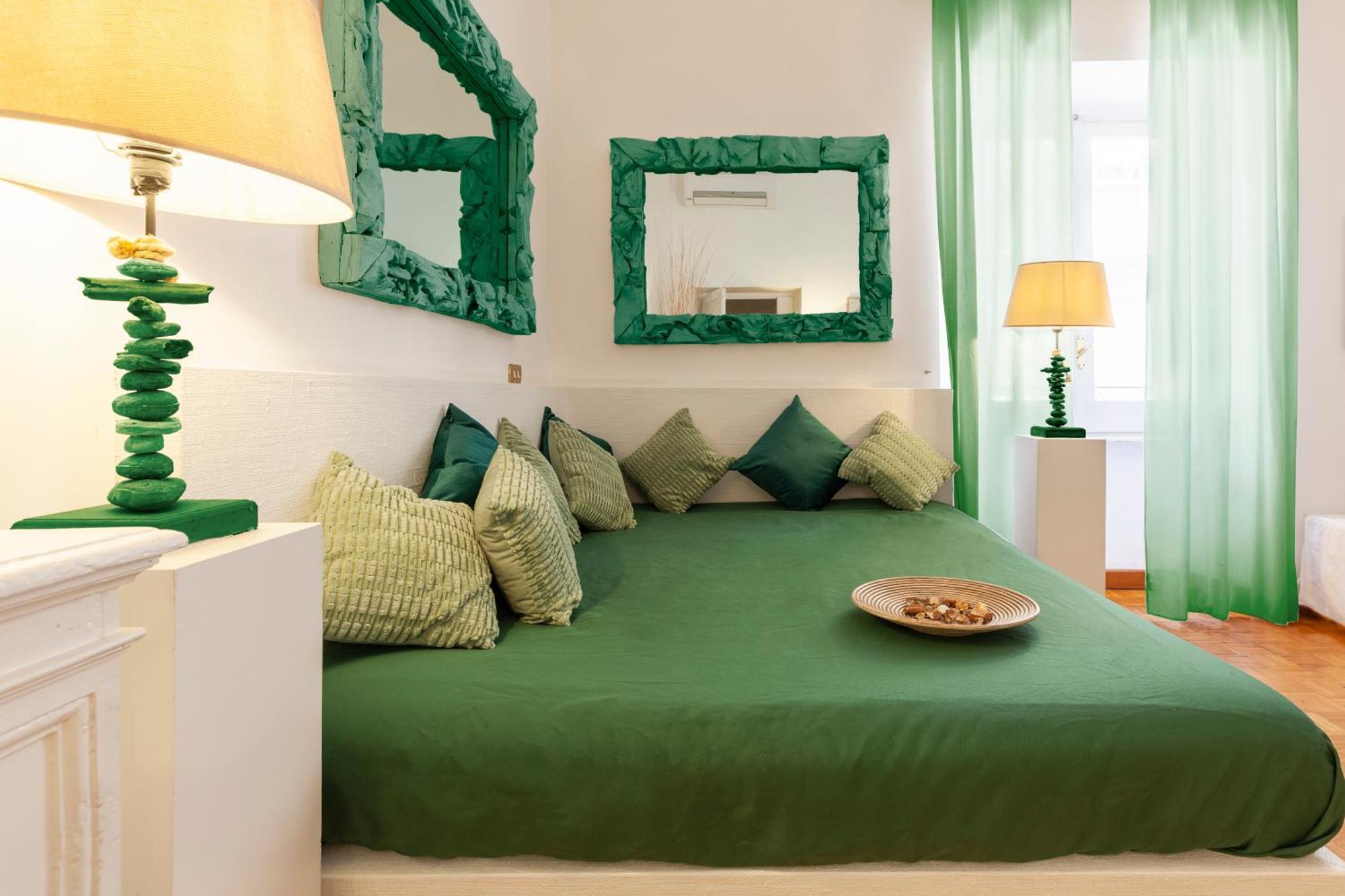 Spanish Steps Historic Apartment Rom